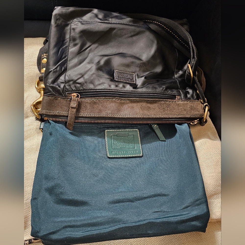 Coach Black Nylon & Suede Crossbody Style CO6J-10098 EUC - Picture 4 of 16